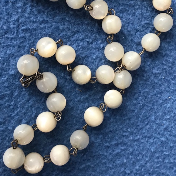 ANTIQUE MOP Beaded Necklace Opaline Translucent - Picture 2 of 8